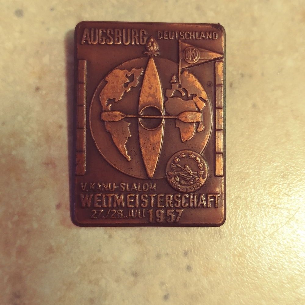 Rare Collectible Pin - Picture 2 of 7